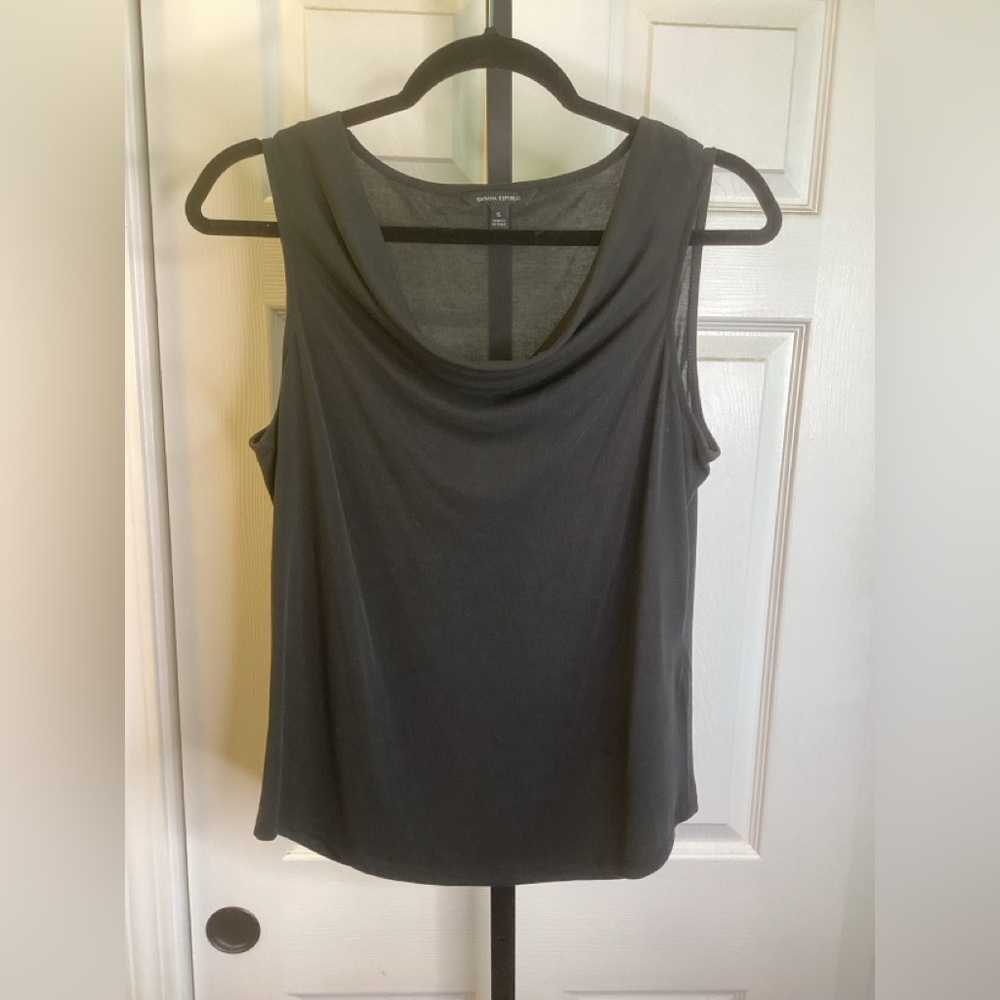 Banana Republic Charcoal Tank Top, size Small